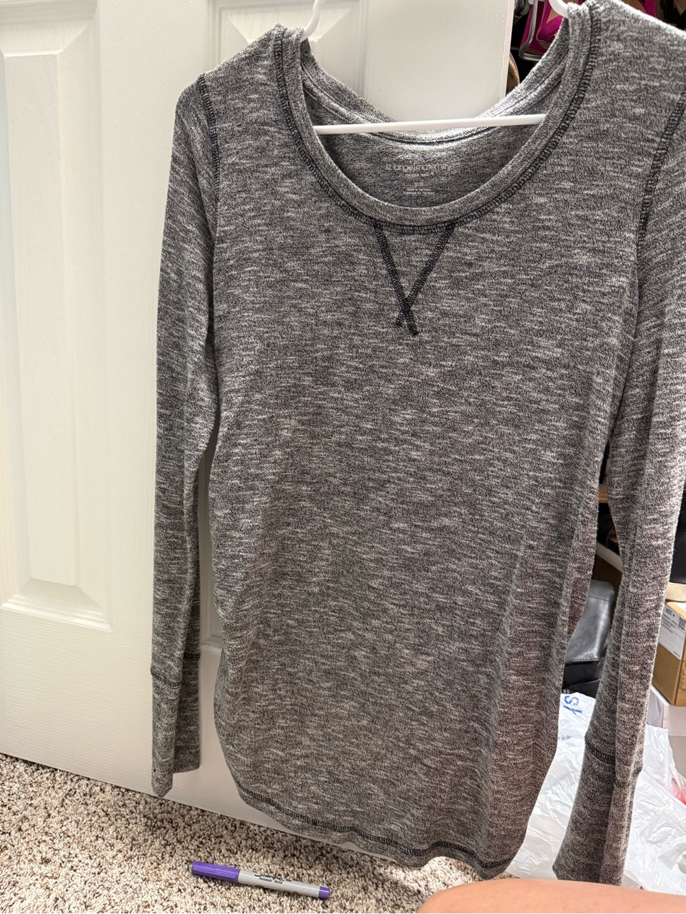 Liz Lange Maternity Gray Marled Knit Pullover